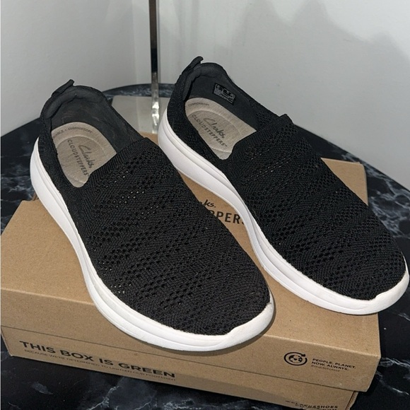 Clarks Shoes - Clarks Cloudsteppers Comfy Shoes Perforated Knit Slip-Ons Ezera Path Black Sz 9